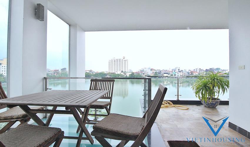Bright apartment  with sizable balcony and beautiful Lake view in Quang An