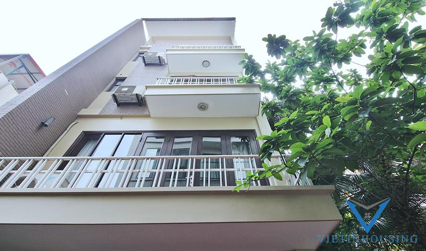 A good 5 bedroom house for rent in Tay Ho, Ha Noi
