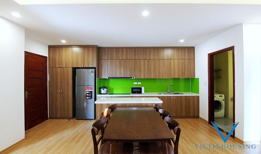 An excellent and charming apartment with 2 bedrooms for rent on Xuan Dieu