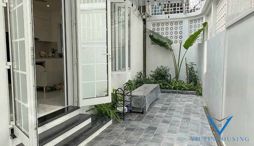 A quality and quiet house for rent in Tay Ho District