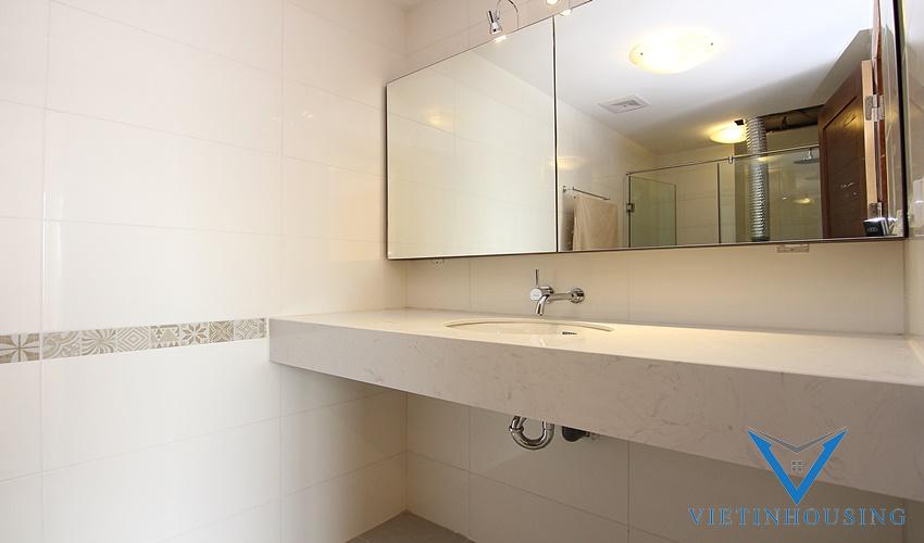 An  Gorgoeus View -Huhe Balcony AND Spacious 4 bedroom apartment for rent in Tay Ho