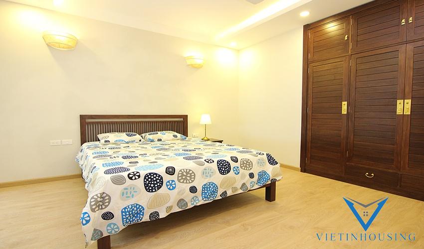An  Gorgoeus View -Huhe Balcony AND Spacious 4 bedroom apartment for rent in Tay Ho
