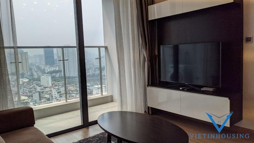 A blissful 2 bedroom apartment for rent in Vinhomes Metropolis, Ba Dinh