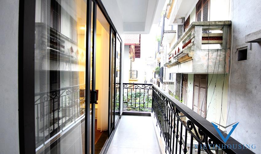 Lake view two bedroom apartment for rent in Yen Phu village