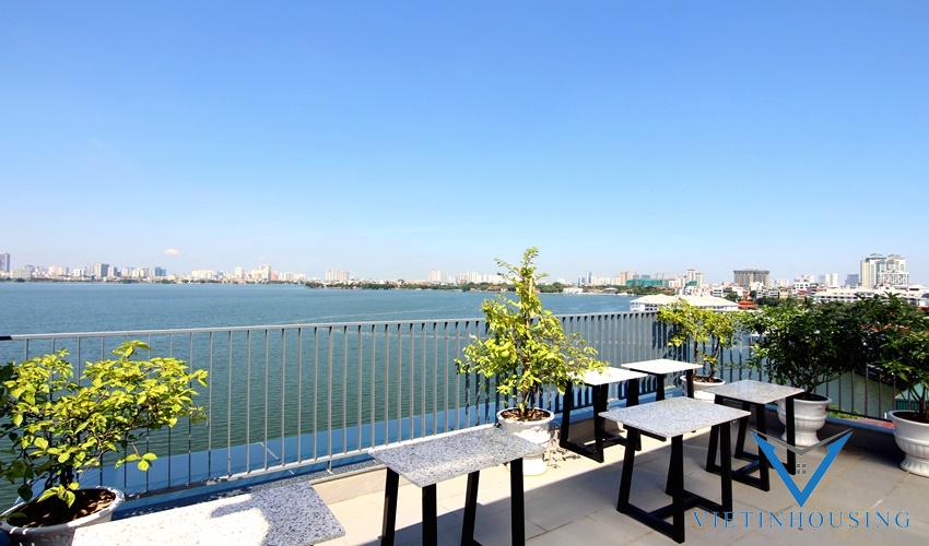 Stunning lake view one bedroom apartment for rent in Yen Phu village