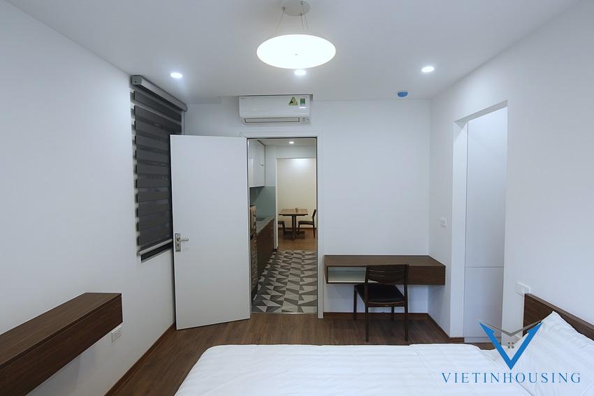 A modern, spacious 1 bedroom apartment for rent on Lieu Giai street, Ba Dinh