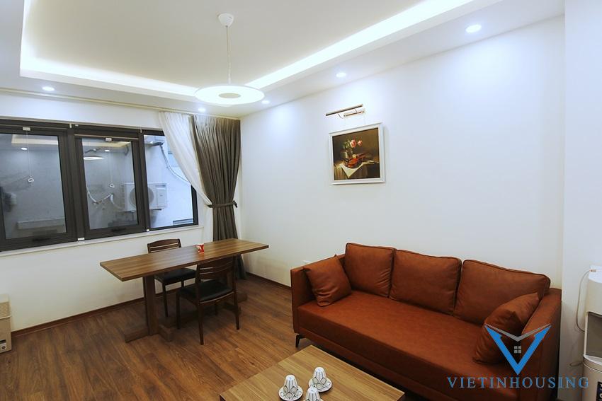 A modern, spacious 1 bedroom apartment for rent on Lieu Giai street, Ba Dinh