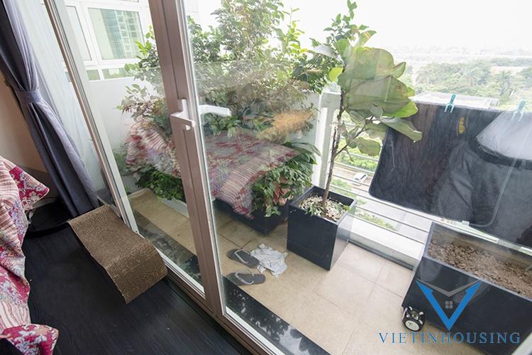 Lovely three bedrooms apartment for rent in E buidling, Ciputra