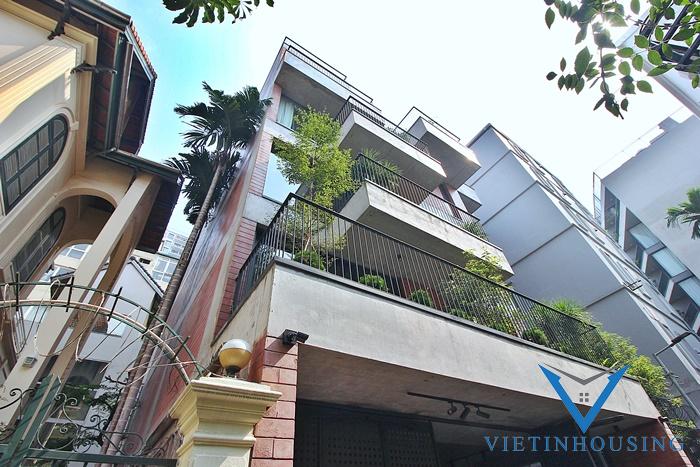  Brand new villa with nice outside space for rent in Tay ho, Hanoi