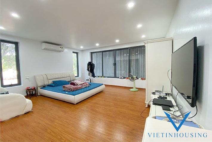 Huge garden house for rent in Tay Ho District 