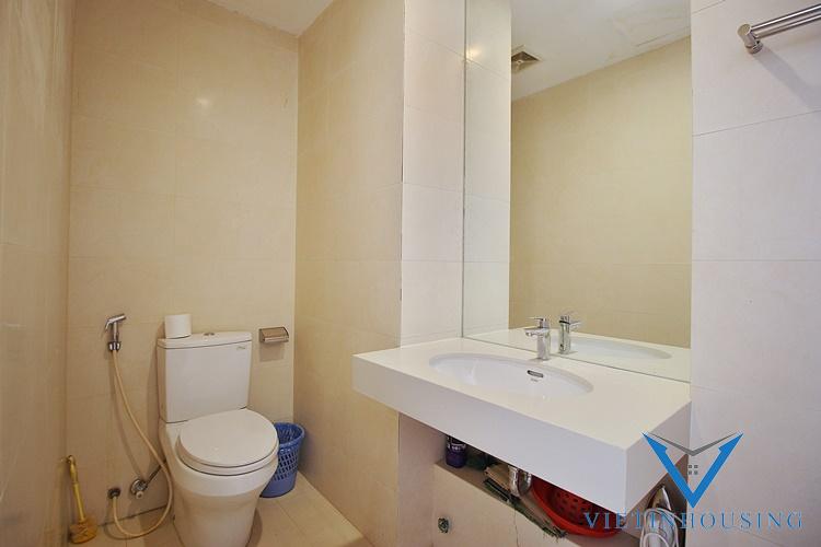 Spacious 1 bedroom apartment for rent in Tu Hoa st, Tay Ho
