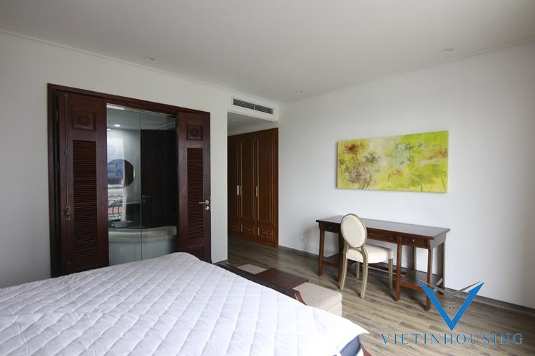 A nice and new 4 bedroom apartment for rent in Ba dinh, Ha noi