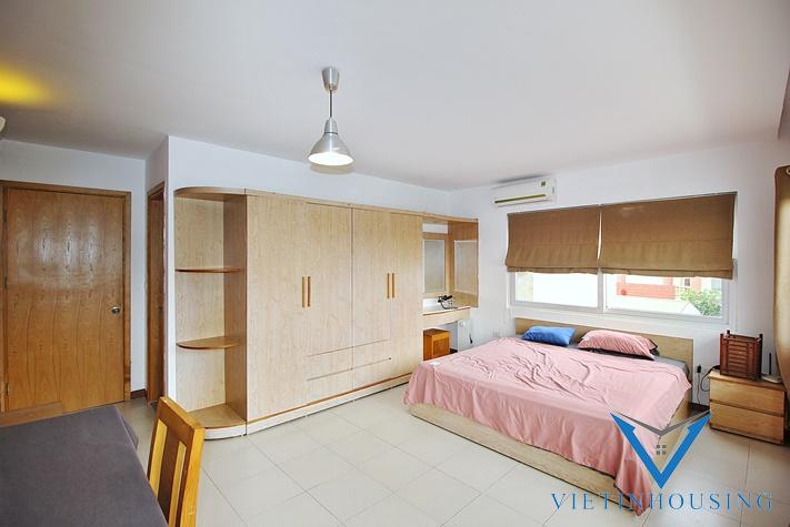 Lake view 2 bedrooms apartment for rent in Tay Ho District