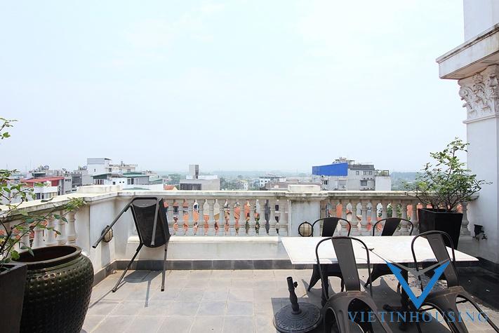 Top floor apartment for rent in To Ngoc Van st