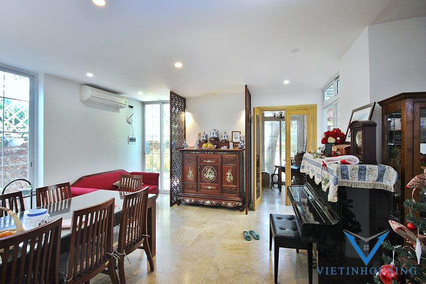 A calm, lovely house on An Duong for rent
