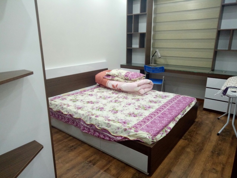 Three bedrooms apartment for rent in Thanh Xuan district, Hanoi