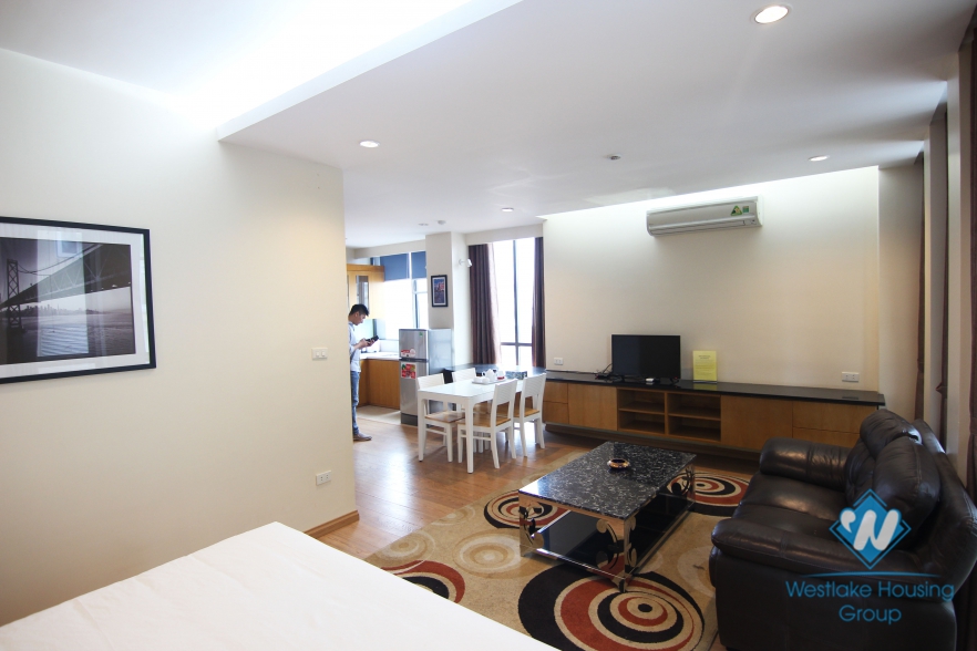Nice and clean apartment for rent in near Lotte building, Ba Dinh district 