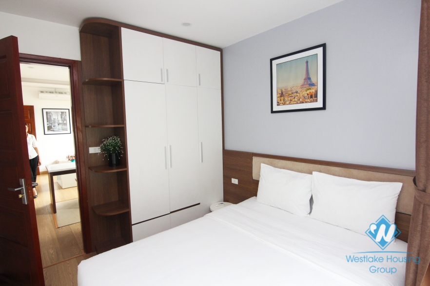 Bright 02 bedrooms apartment for rent in Ba Dinh district
