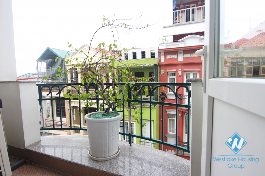 Studio with small balcony for rent in Ba Dinh