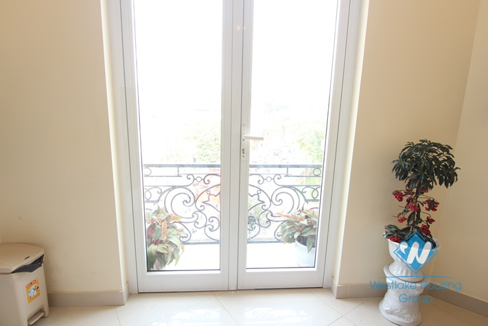 Three bedrooms apartment for rent in Dong Da district, Ha Noi
