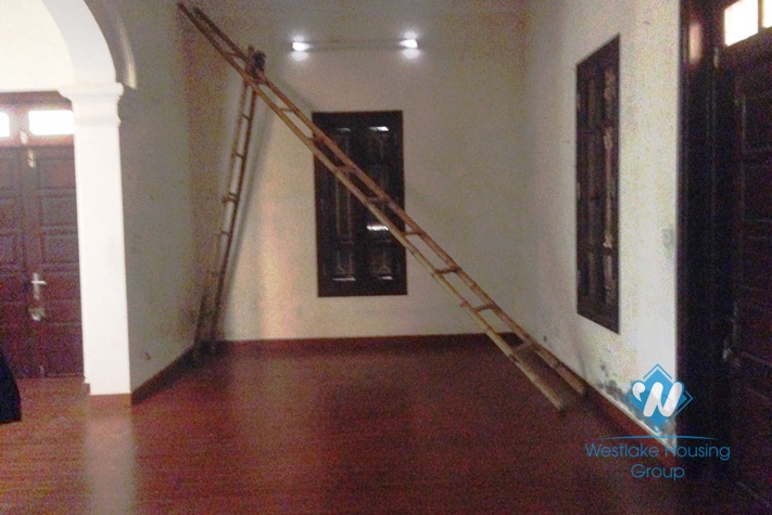 Unfurnished 5 bedrooms house for rent in Hoang Mai  district, Ha Noi