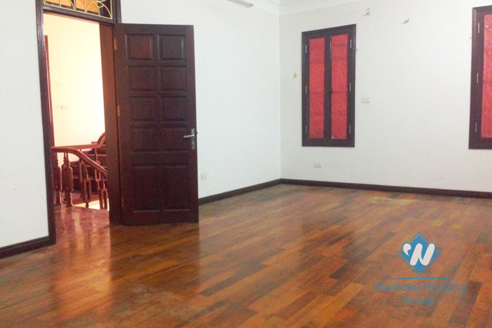 Unfurnished 5 bedrooms house for rent in Hoang Mai  district, Ha Noi