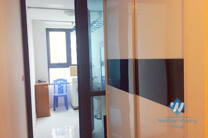 Good quality apartment with 3 bedrooms for rent in Golden Land 275 Nguyen Trai, Thanh Xuan district 