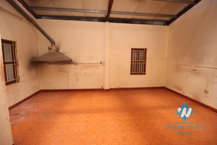 Unfurnished house with big yard for rent in Ba Dinh district, Ha Noi