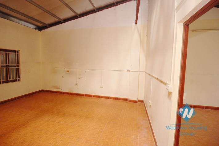 Unfurnished house with big yard for rent in Ba Dinh district, Ha Noi