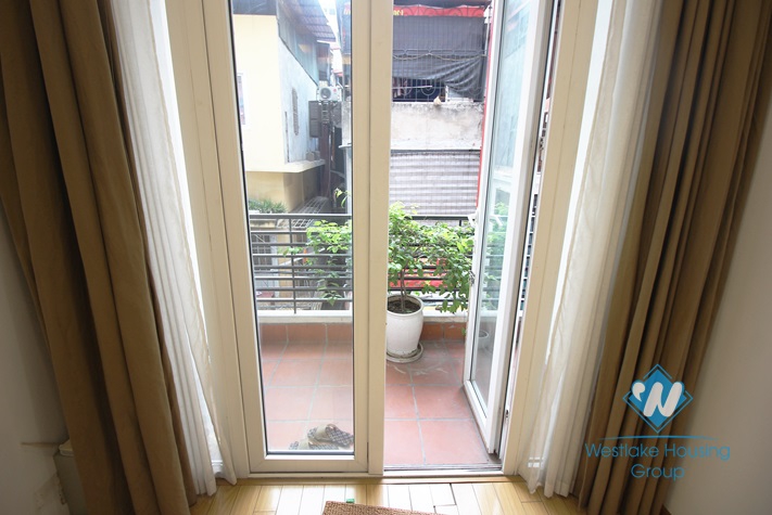 Cheap two bedrooms apartment for rent in Dong Da district, Ha Noi