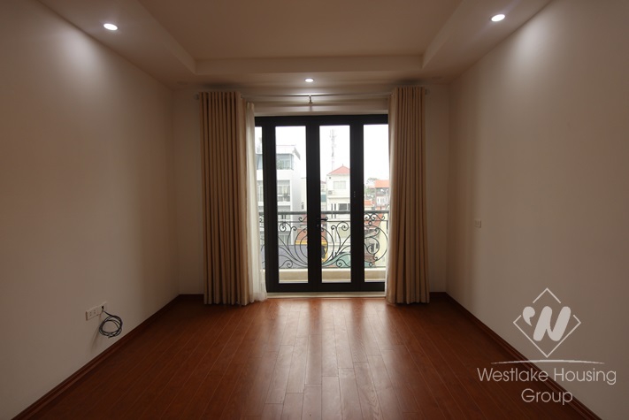 Brand new apartment with 02 bedrooms for rent in Tay Ho district