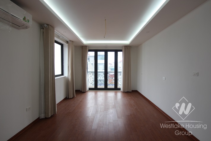 Brand new apartment with 02 bedrooms for rent in Tay Ho district