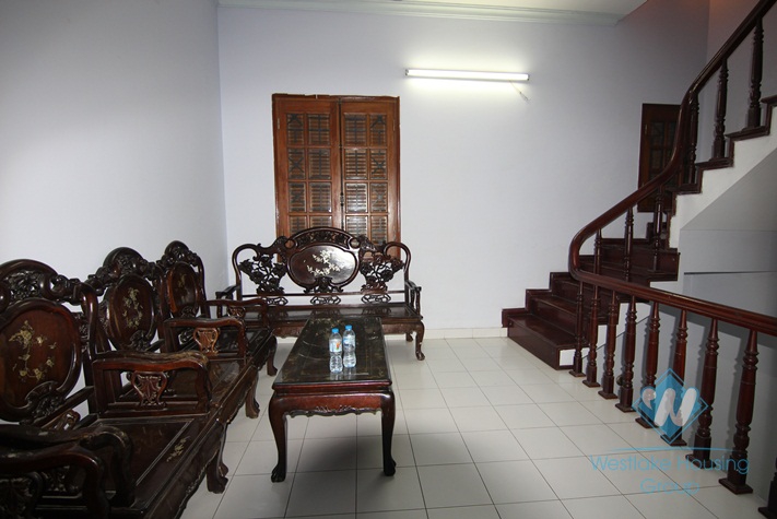 4 floors house for rent in Ba Dinh district, Ha Noi