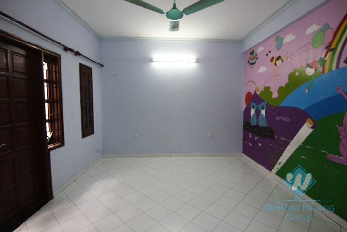 4 floors house for rent in Ba Dinh district, Ha Noi