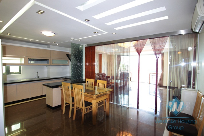 Beautiful and spacious apartment for rent on Doi Can street