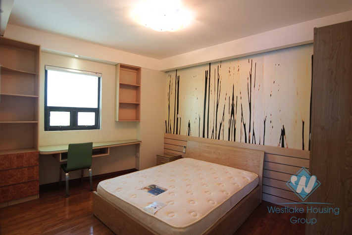 Beautiful and spacious apartment for rent on Doi Can street