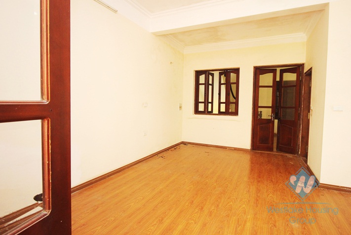 A 4 floor house for rent in Ba Dinh, Ha Noi