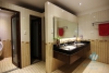 100m2 for office leasing in Ba Dinh district, hot deal: 10USD per sqm 