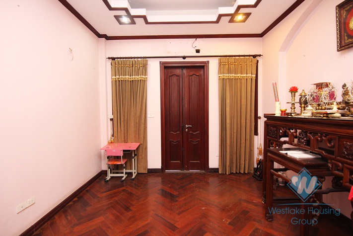 06 bedrooms house for rent in Trich Sai st, Tay Ho district 