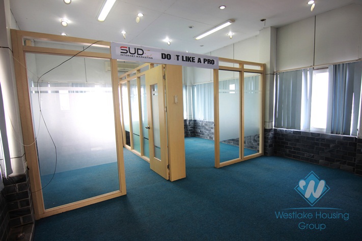 An office for rent in Doi Can street, Ba Dinh district, Ha Noi