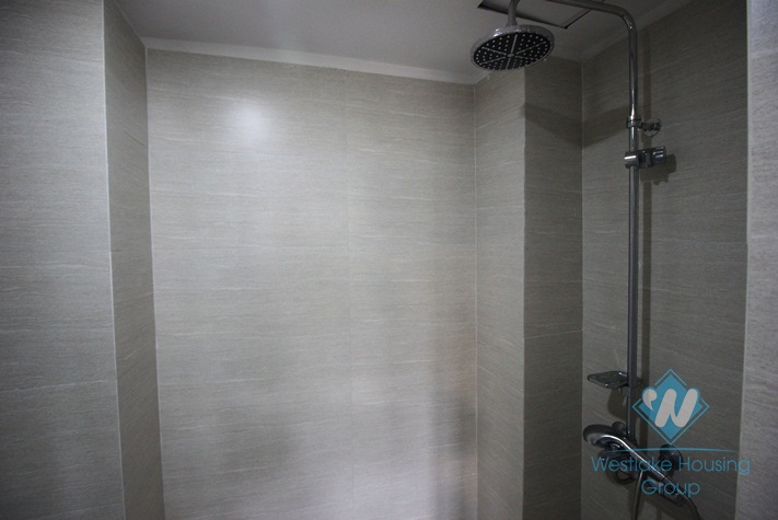 Spacious, good natural light studio for rent in Doi Can alley, Ba Dinh, Hanoi