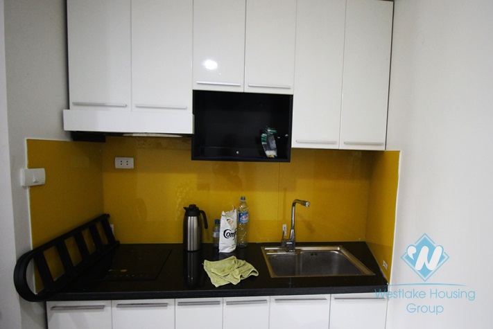 Spacious, good natural light studio for rent in Doi Can alley, Ba Dinh, Hanoi