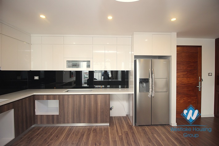 Super spacious, penthouse apartment for rent in Tay Ho