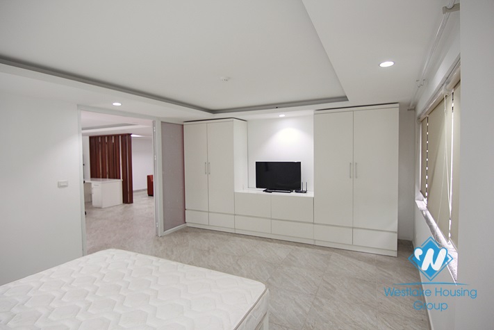 Spacious, modern apartment on Xuan Dieu, Tay Ho, Hanoi