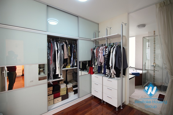 Modern and high quality house for rent in Tay Ho area