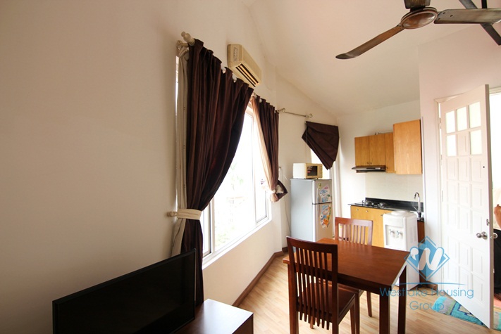 High floor with nature light apartment for rent in Ba Dinh district