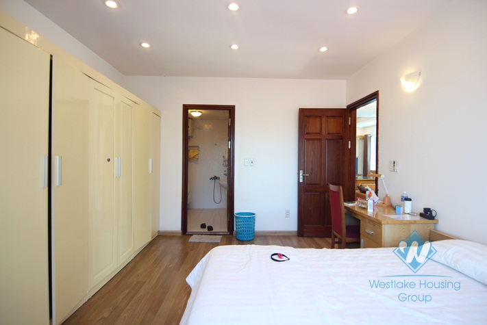 Apartment in the high floor for rent in Ba Dinh, Ha Noi