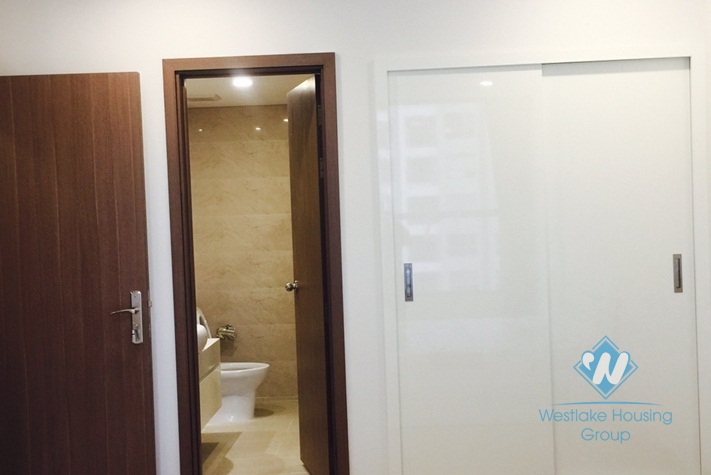 Good quality aparment for rent in Vinhome Garden - My Dinh area