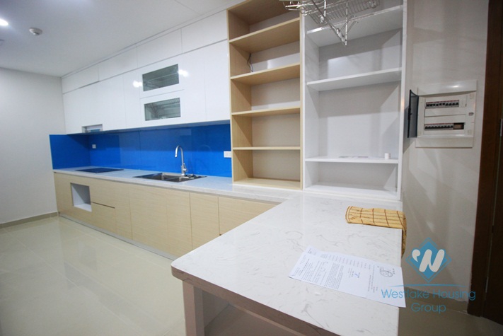 A newly apartment for rent in Goldmark city, Cau Giay