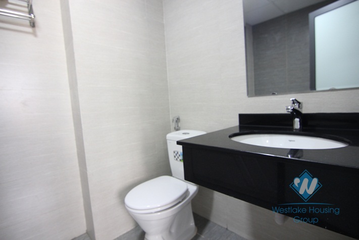 Bright 1 bedrooom apartment in serviced building of Me Tri, Tu Liem district 